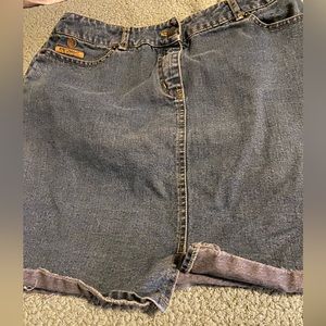 Vintage Betsy Johnson mini denim skirt. Size Large.
